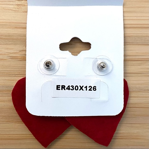 Beaded Patriotic American Flag Heart Earrings - Picture 3 of 4